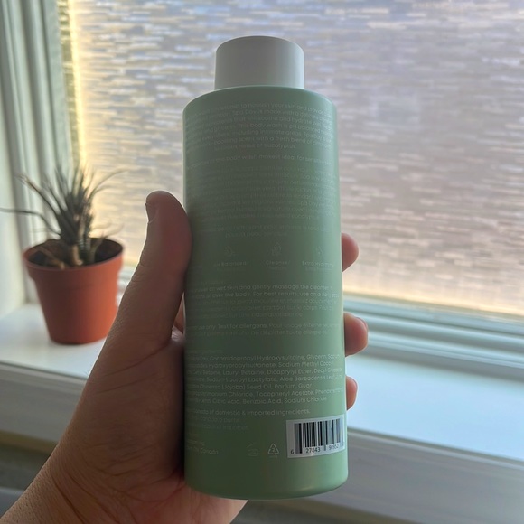 Nourishing Body Wash - Picture 3 of 3